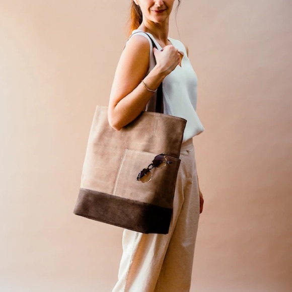 Coco+Carmen Vegan Leather Elegant Pink shoulder bag - Picture 3 of 17